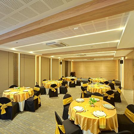 Hotel Abad Kochi Exterior foto