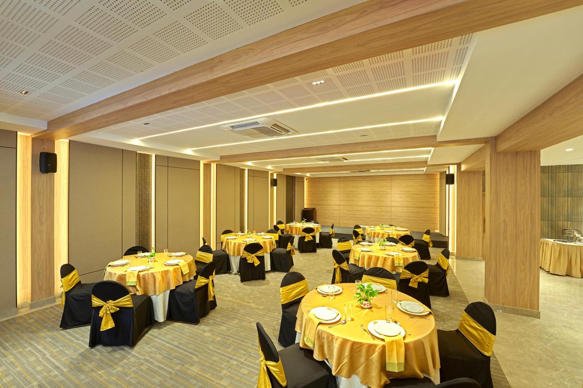 Hotel Abad Kochi Exterior foto
