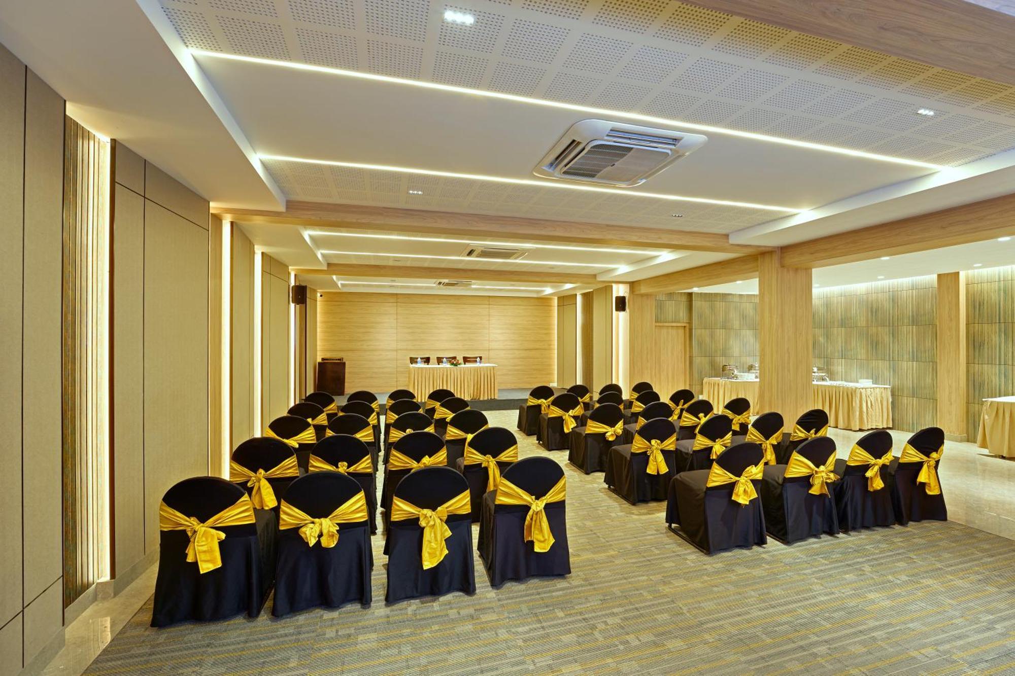 Hotel Abad Kochi Exterior foto