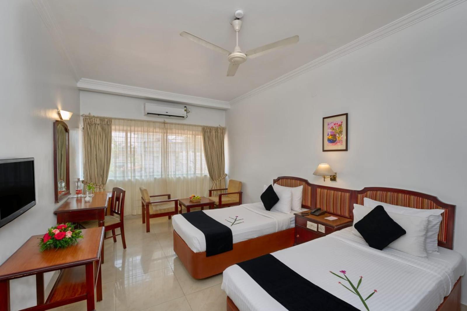 Hotel Abad Kochi Exterior foto